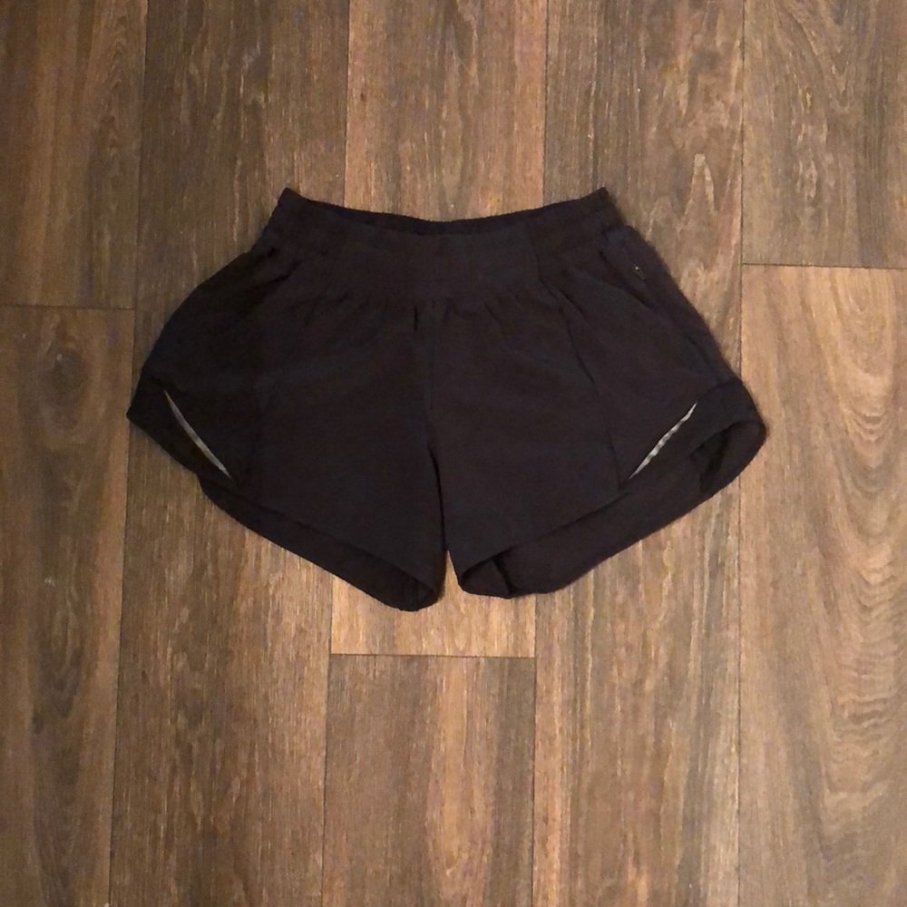 Lululemon hotty hot short